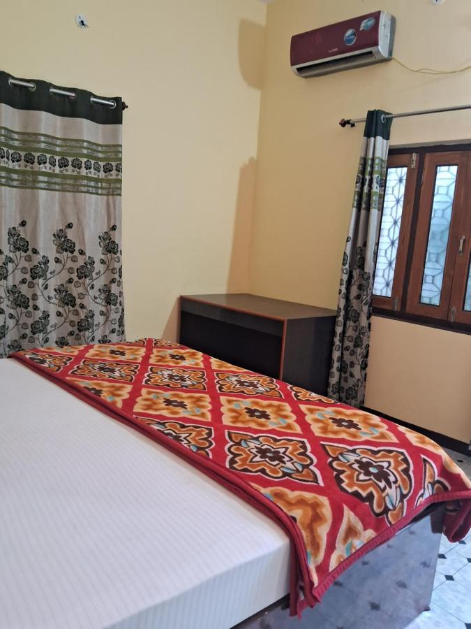 Blue Sky Homestay 克久拉霍 外观 照片